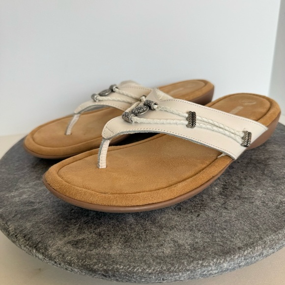 Minnetonka Silverthorne White Leather Boho Sandals 9 - Picture 1 of 10